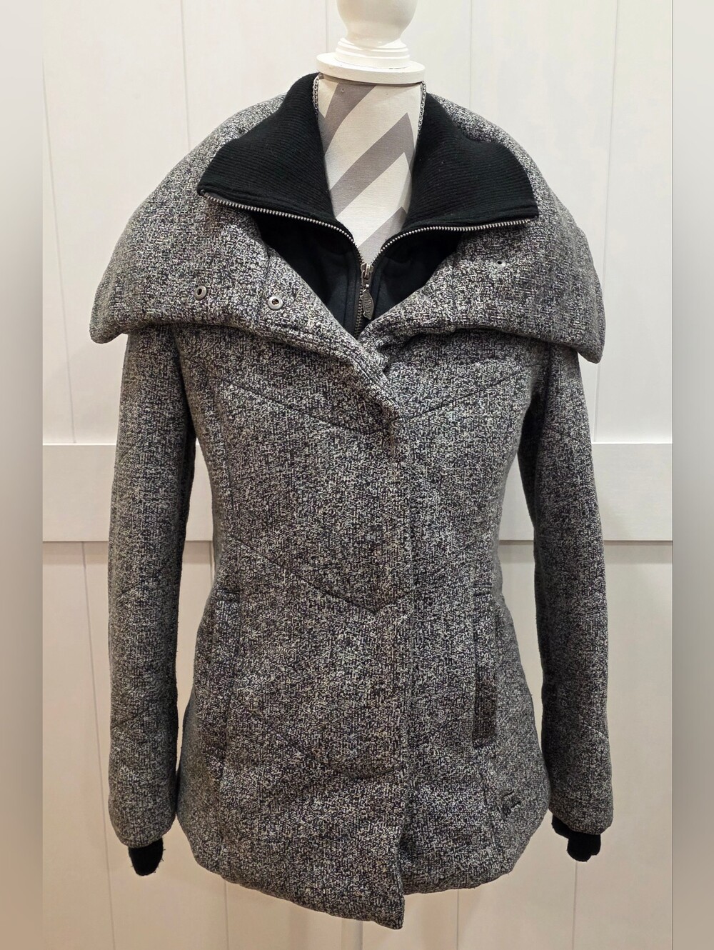 Vans Woman's Double Layered Winter Coat Size M *198 B3